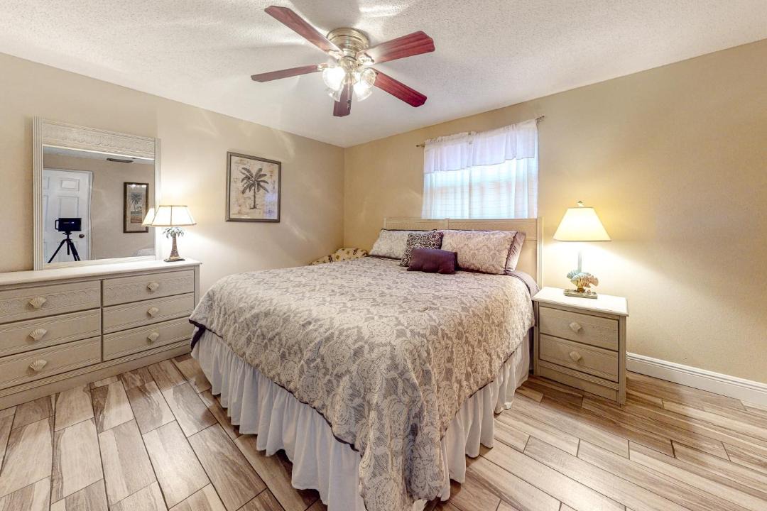Photo of Bedroom in North Redington Beach