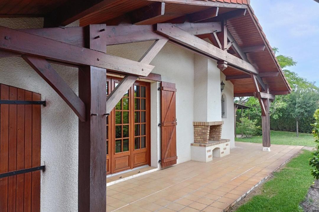 Photo of Buildings in Gujan-Mestras