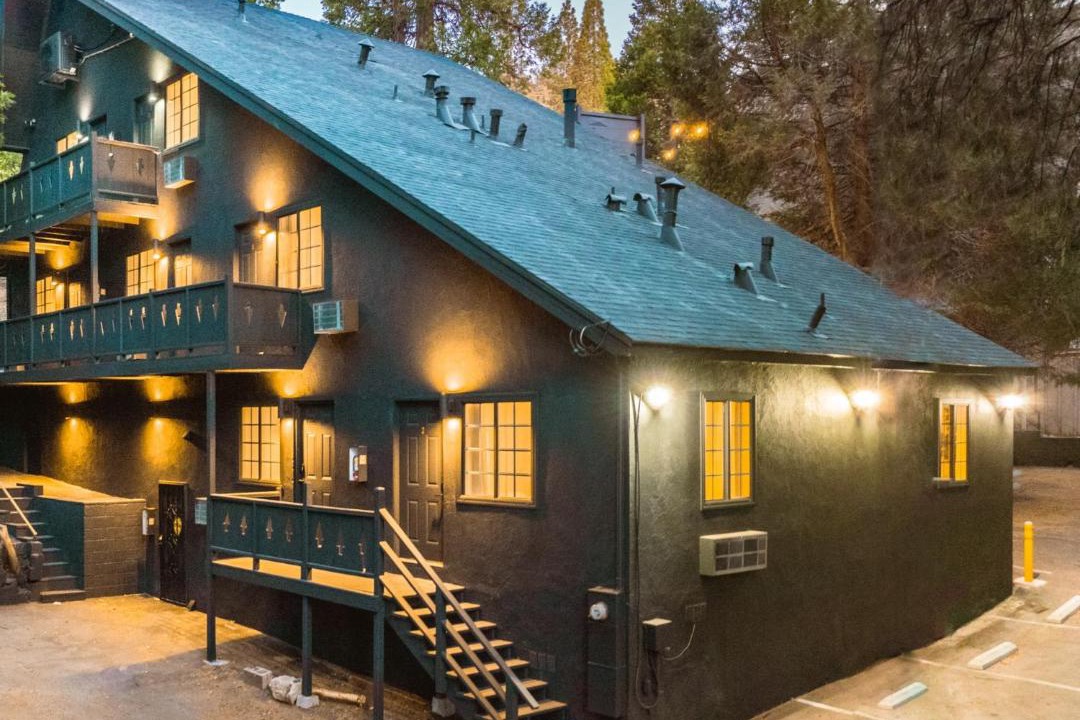 Photo of Others in Lake Arrowhead