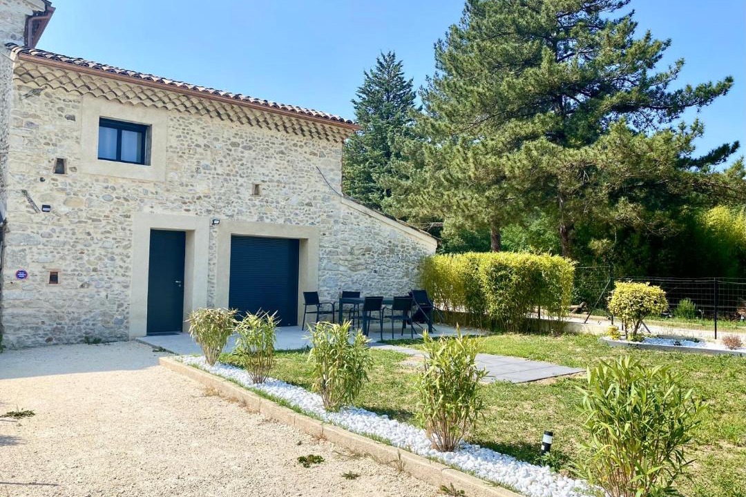 Photo of Buildings in Montelimar