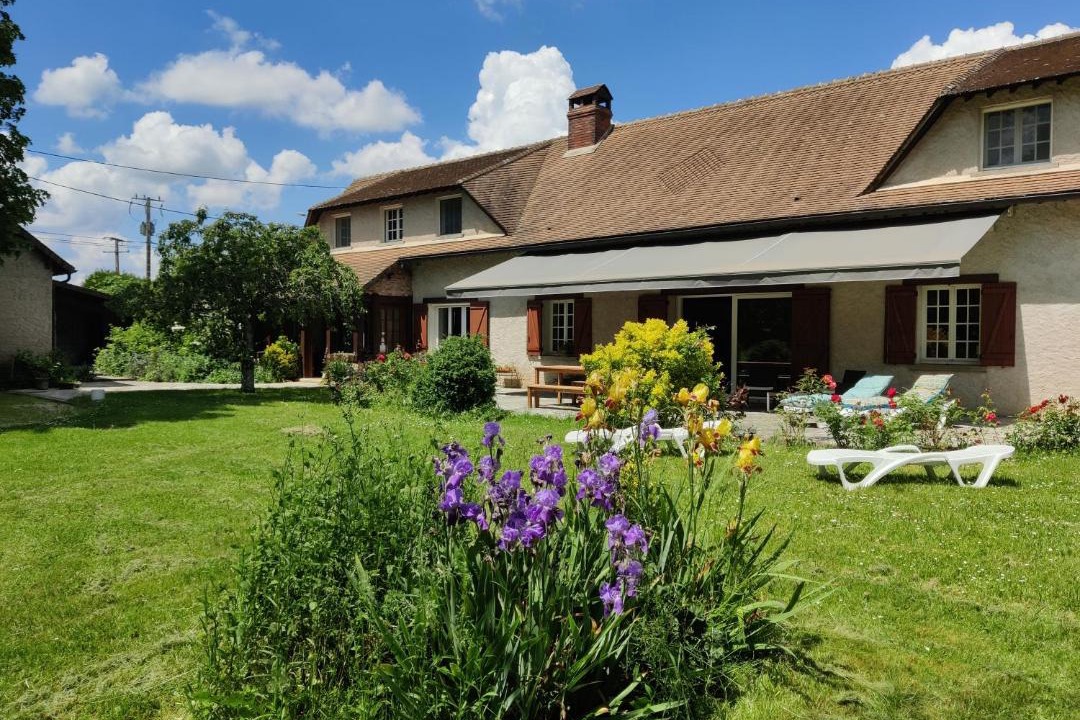 Photo of Buildings in Boeurs-en-Othe
