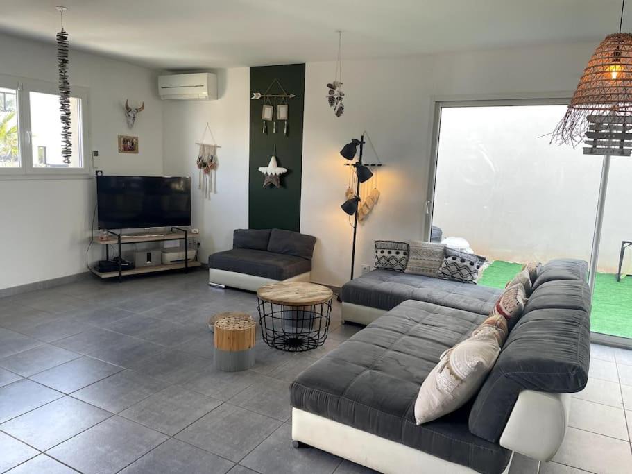 Photo of Livingroom in Saint-Aunes