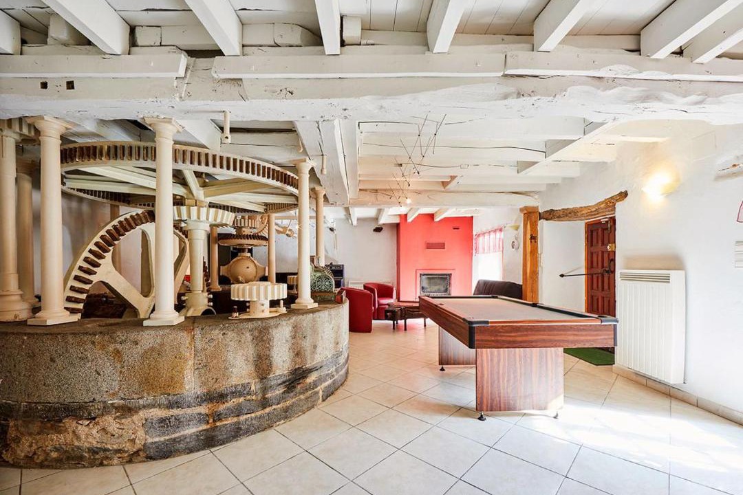 Photo of Others in Saint-Just