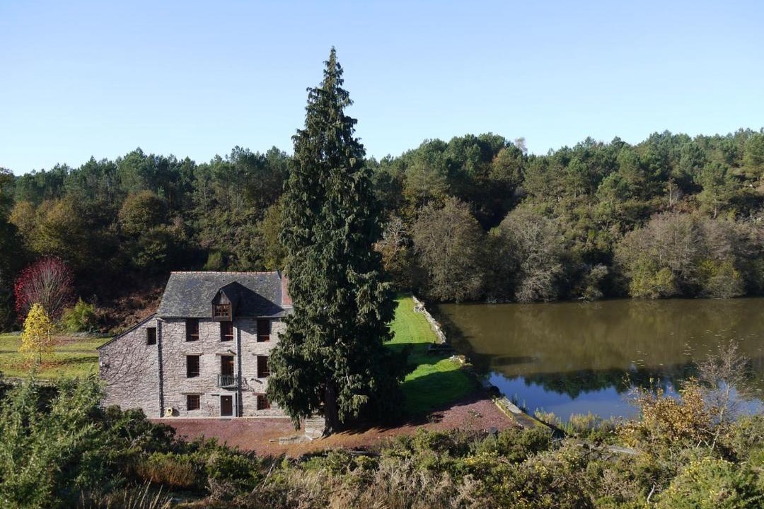 Photo of Others in Saint-Just