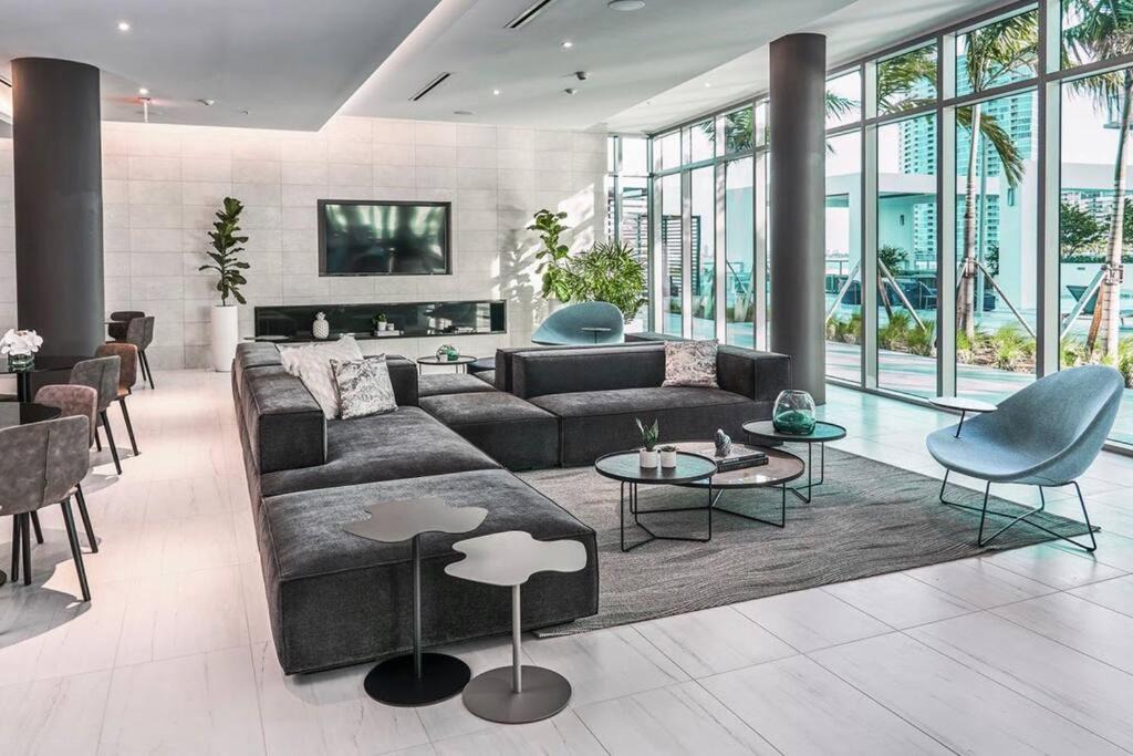 Photo of Livingroom in Northeast Miami