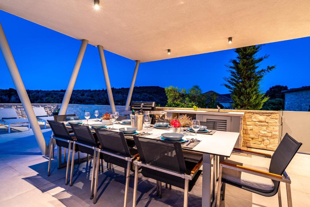 Photo of Patio Balcony in Zman