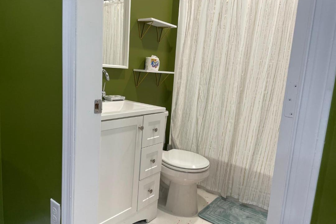 Photo of Bathroom in North Philadelphia West