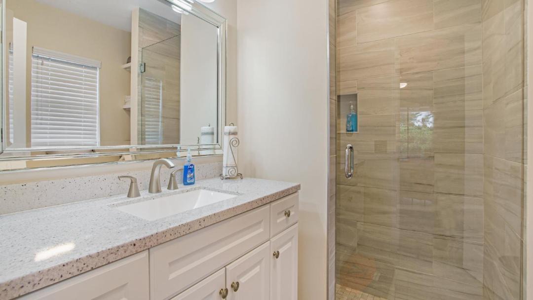 Photo of Bathroom in Sunrise