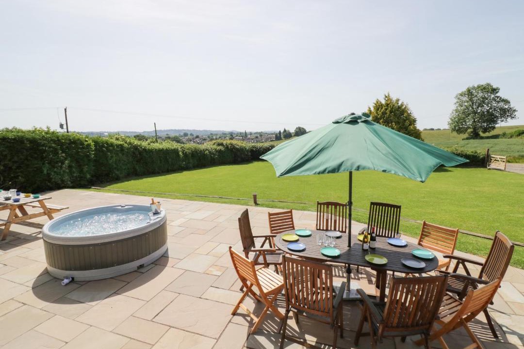 Photo of Patio Balcony in Clows Top