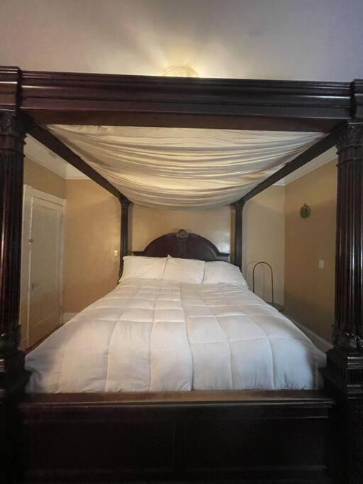 Photo of Bedroom in Broadmoor