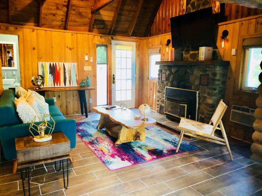 Photo of Livingroom in Layton