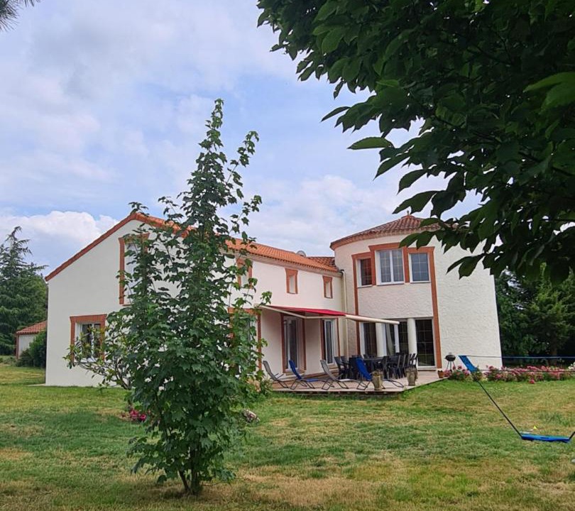 Photo of Others in Saint-Amand-sur-Sevre
