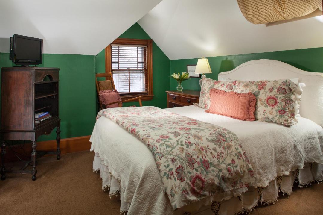 Photo of Bedroom in Burlington