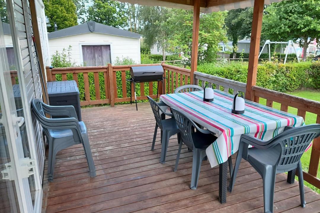 Photo of Others in Litteau