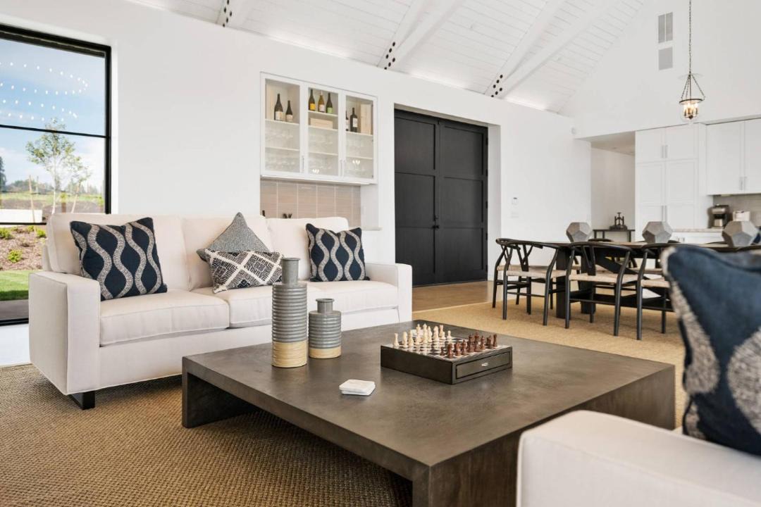 Photo of Others in Yamhill