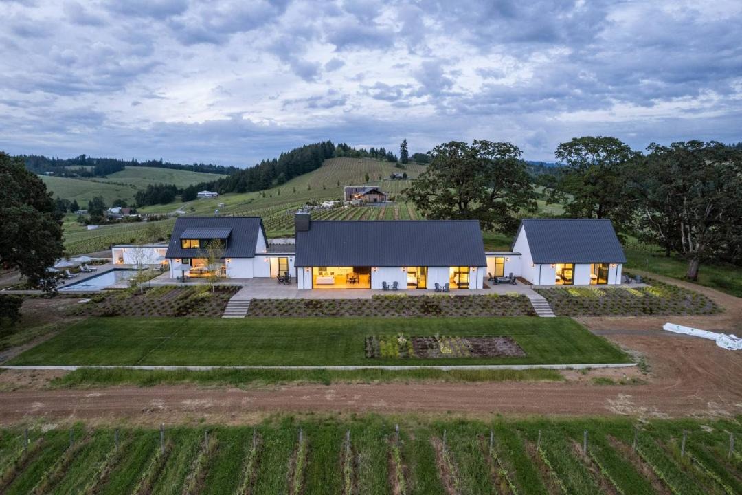 Photo of Others in Yamhill