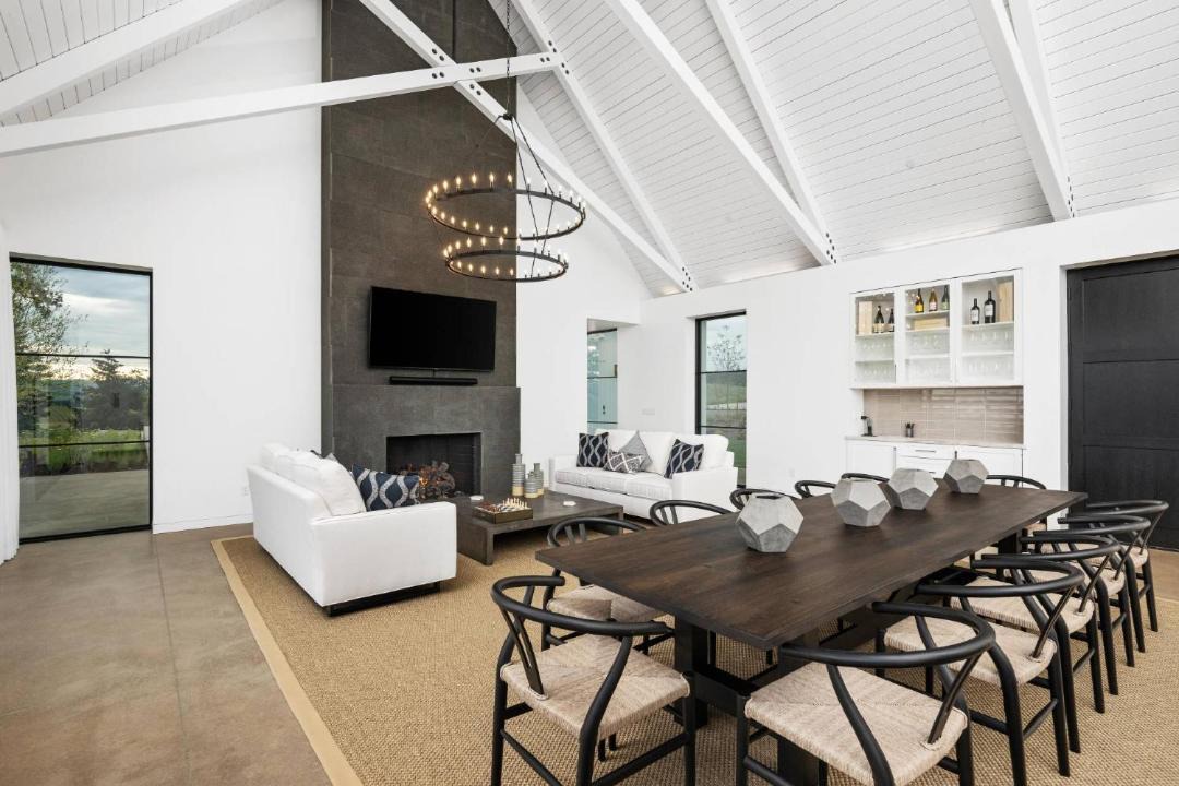 Photo of Others in Yamhill