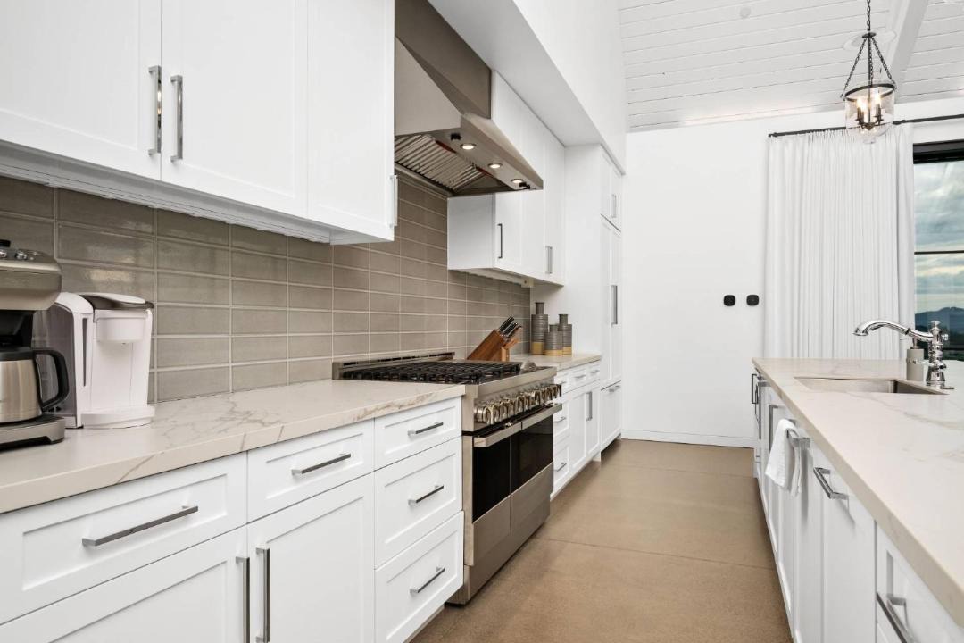 Photo of Others in Yamhill