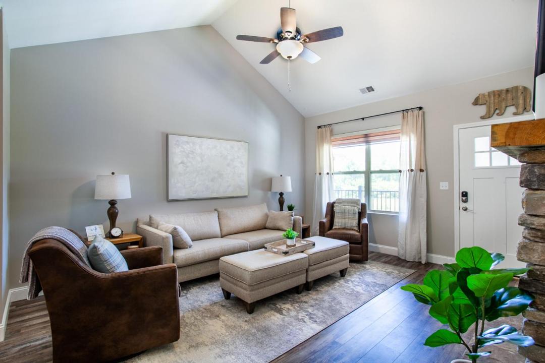 Photo of Livingroom in Townsend