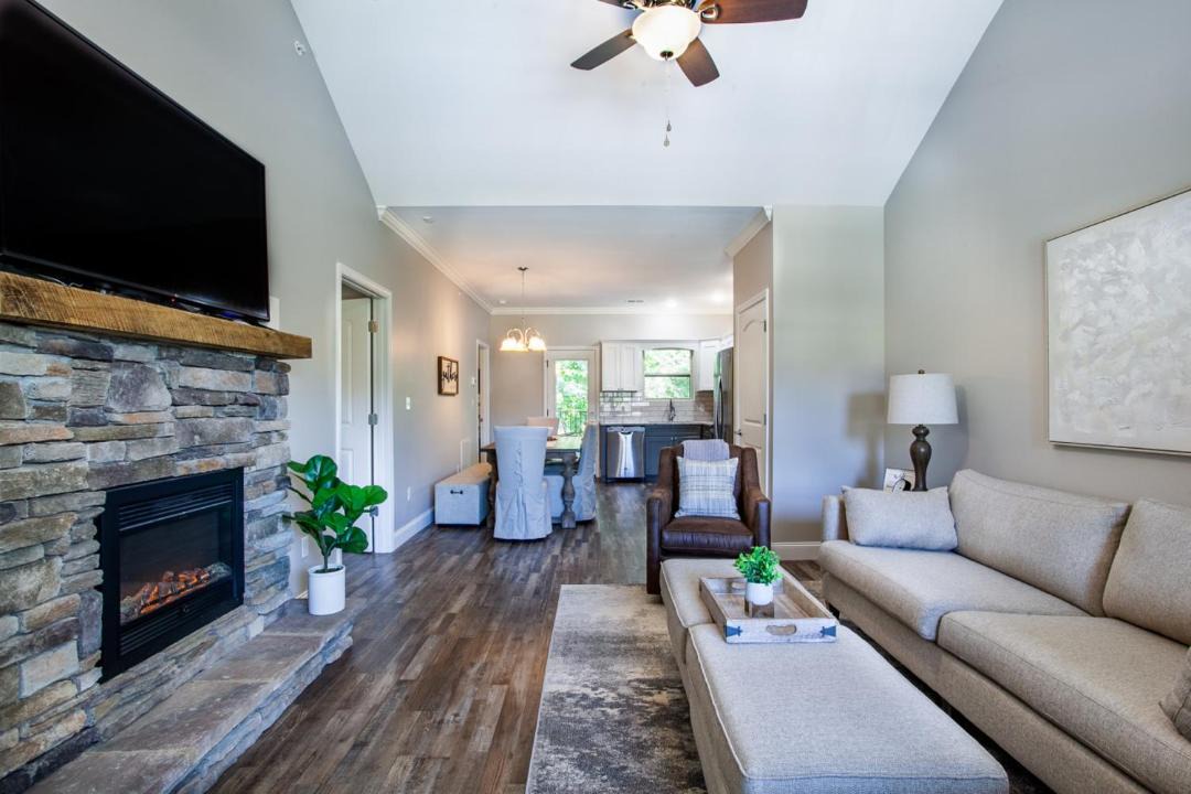 Photo of Livingroom in Townsend
