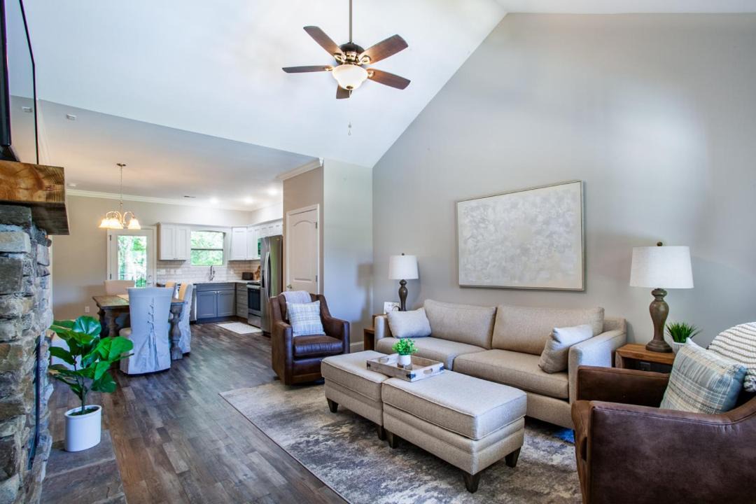 Photo of Livingroom in Townsend