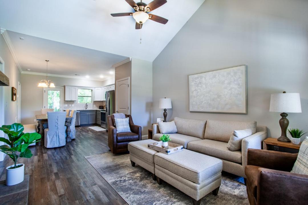 Photo of Livingroom in Townsend