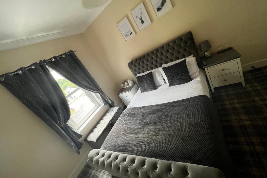 Photo of Others in Lanark