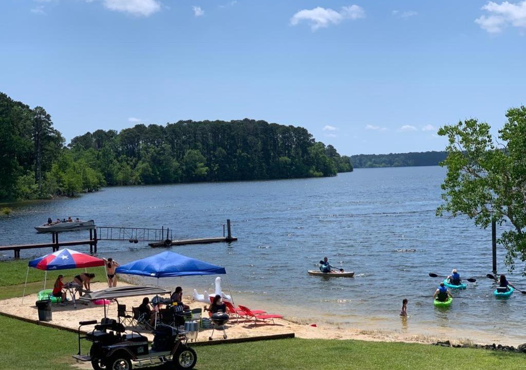 Photo of Others in Hemphill