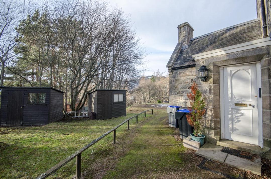 Photo of Buildings in Braemar
