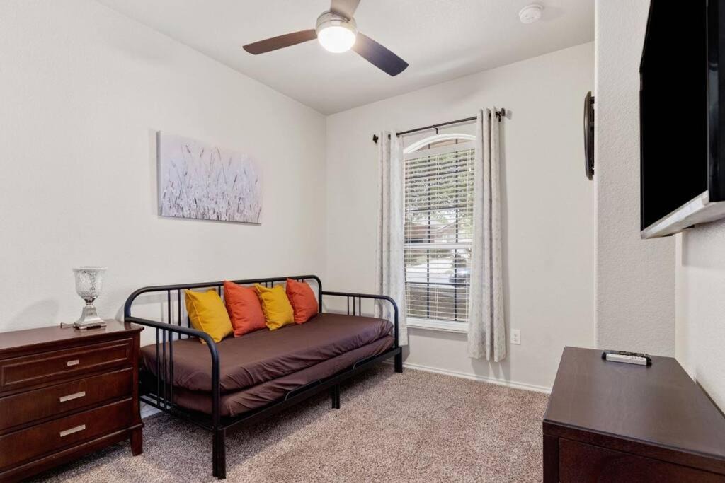Photo of Livingroom in Southside