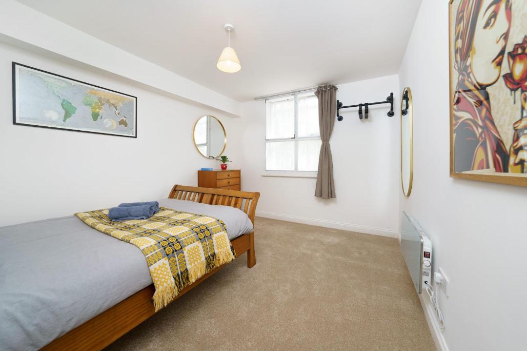 Photo of Bedroom in Hackney Central