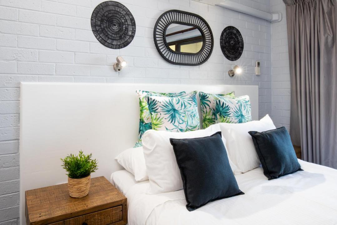 Photo of Others in Batehaven