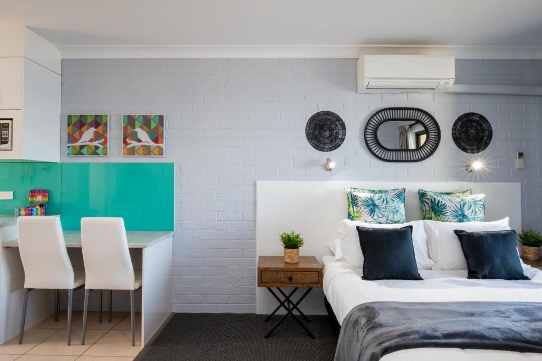 Photo of Others in Batehaven