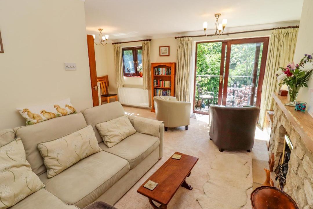 Photo of Livingroom in Stroud