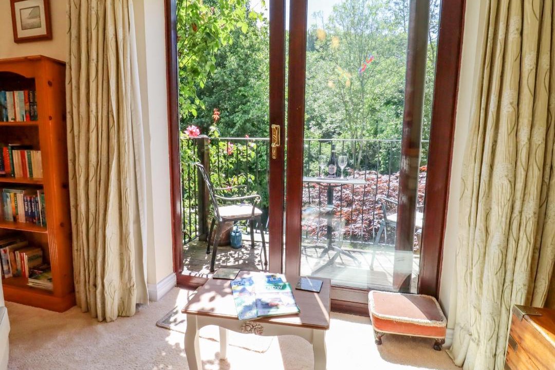 Photo of Livingroom in Stroud