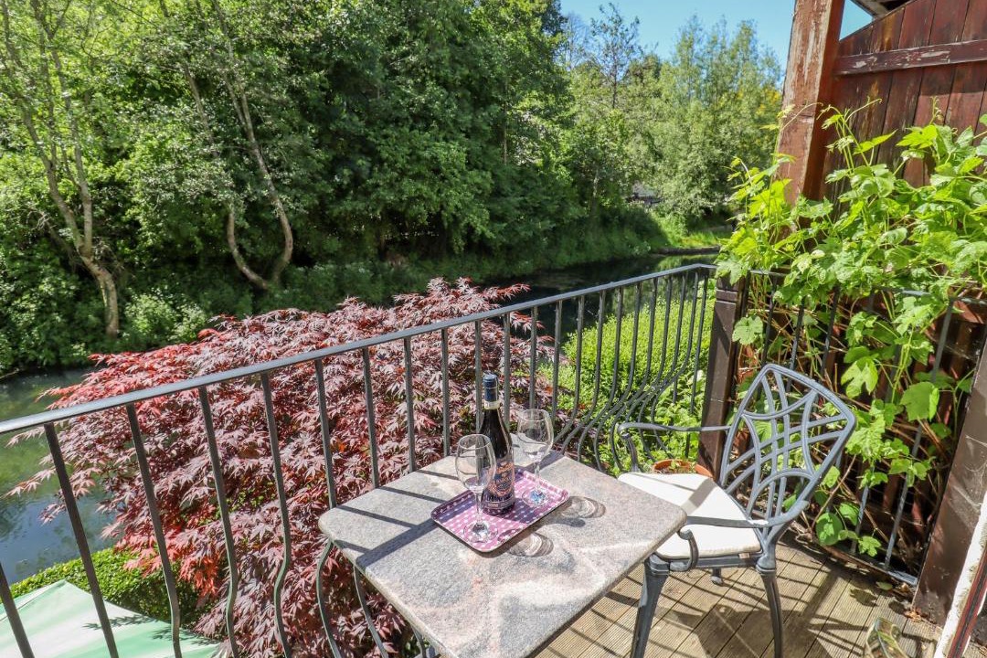 Photo of Patio Balcony in Stroud