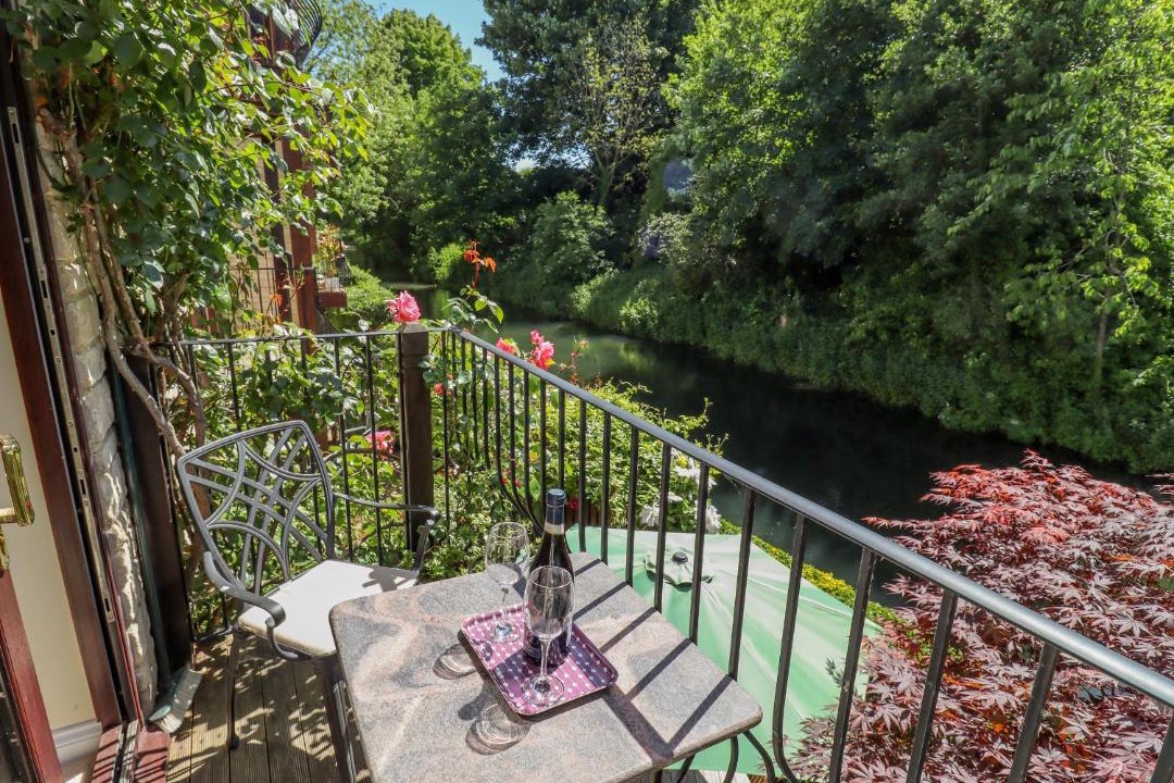Photo of Patio Balcony in Stroud