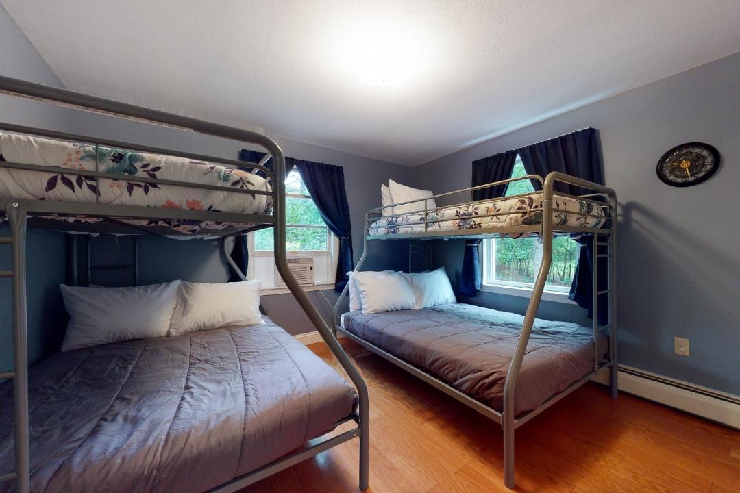 Photo of Bedroom in Alton