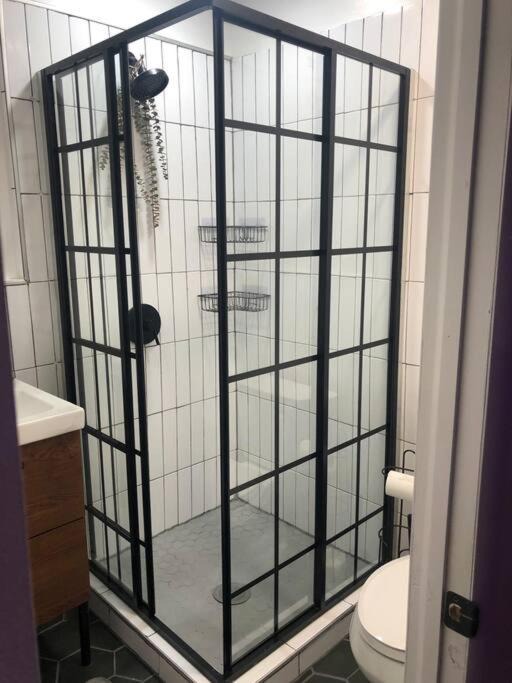 Photo of Bathroom in Canarsie