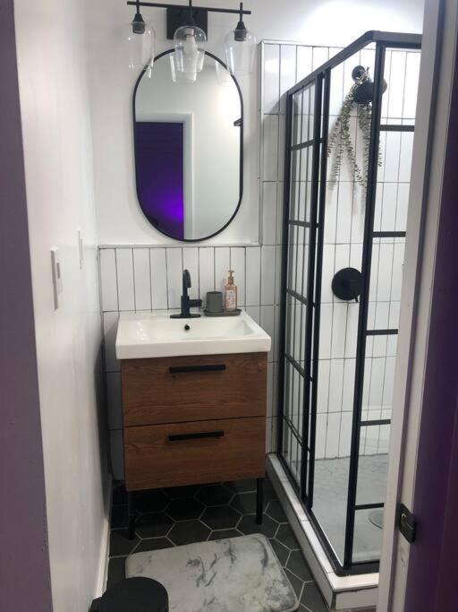 Photo of Bathroom in Canarsie