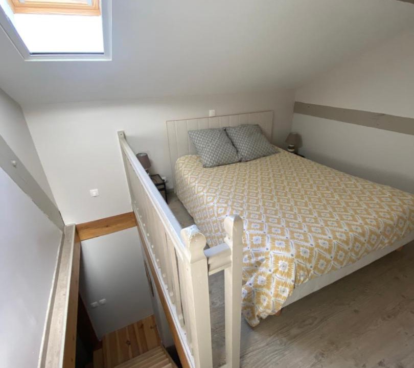 Photo of Bedroom in Chanos-Curson