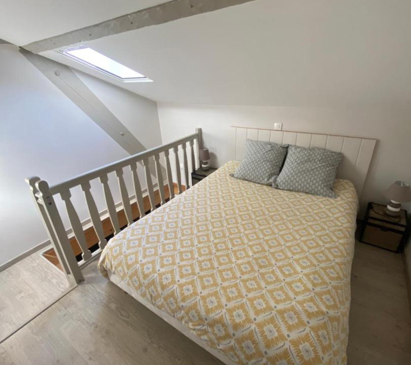Photo of Bedroom in Chanos-Curson