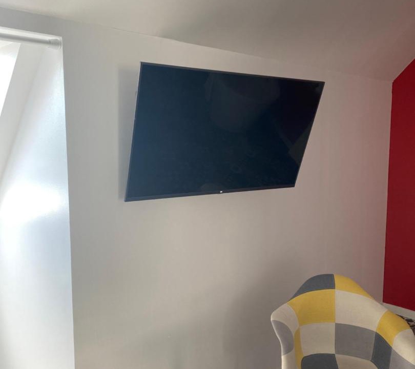 Photo of Others in Isques