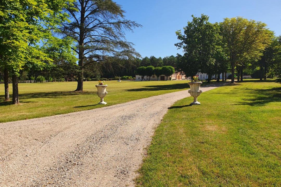 Photo of Others in Lassay-sur-Croisne