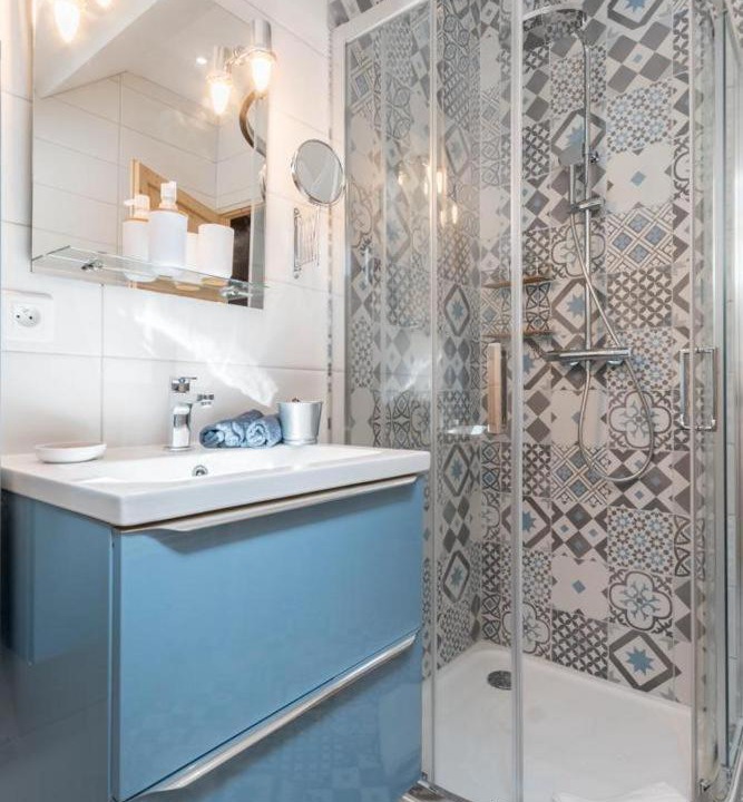 Photo of Others in Echevronne