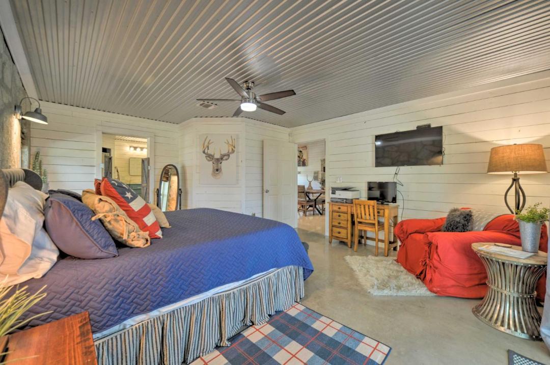 Photo of Livingroom in Kendalia