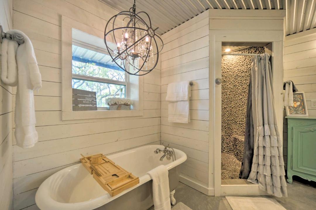 Photo of Bathroom in Kendalia