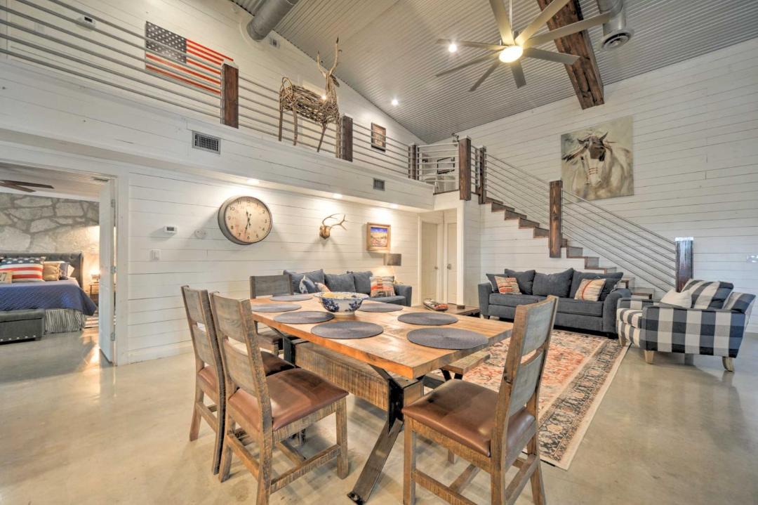 Photo of Livingroom in Kendalia