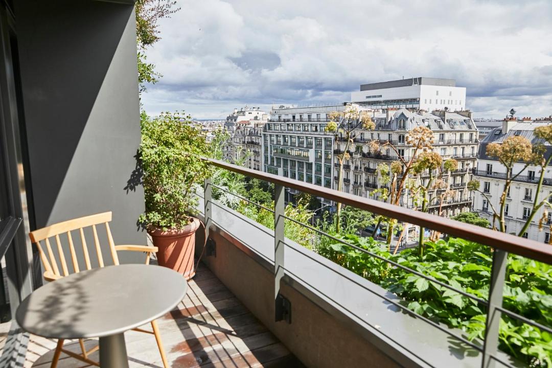 Photo of Others in Necker