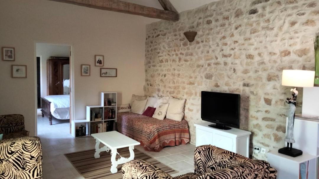 Photo of Others in Oiron